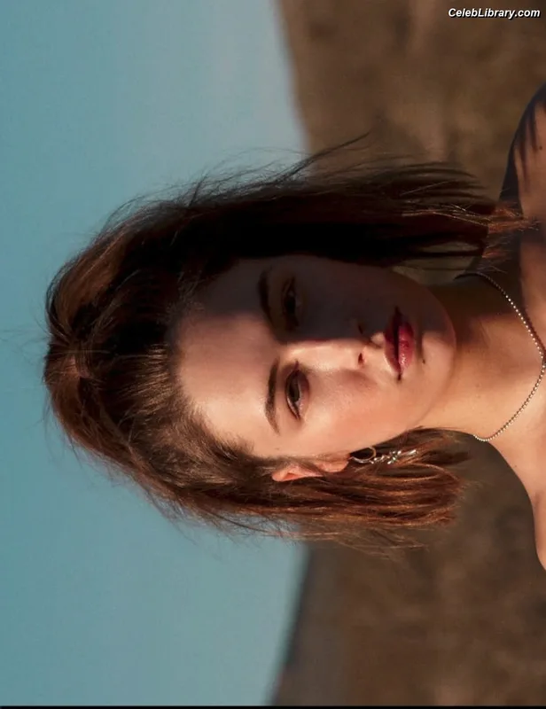 Elsie Hewitt photo 17 of 893