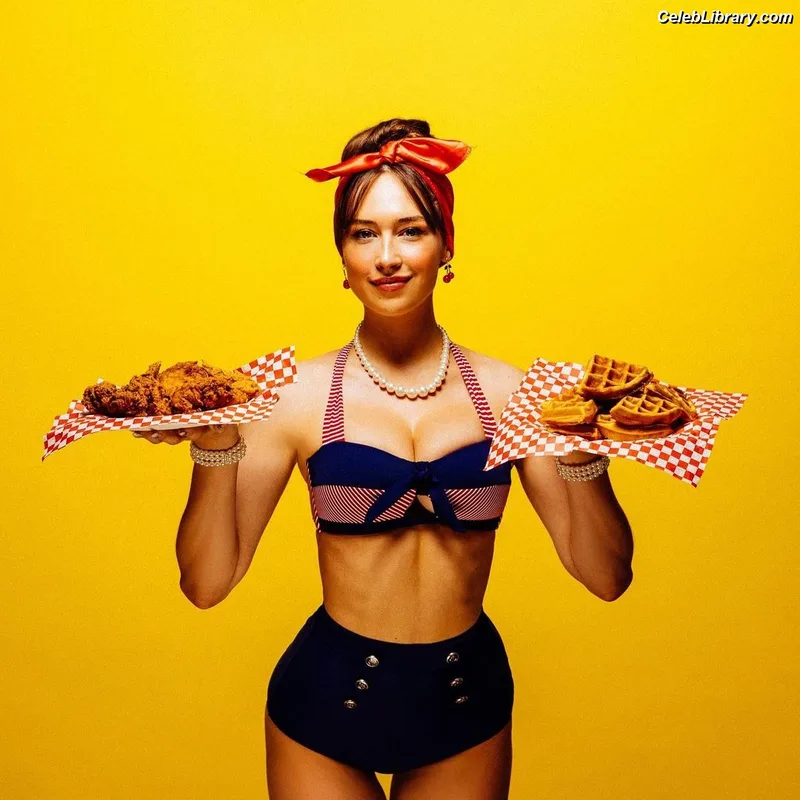 Elsie Hewitt photo 24 of 893