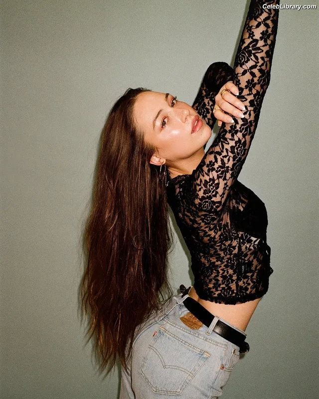 Elsie Hewitt photo 9 of 893