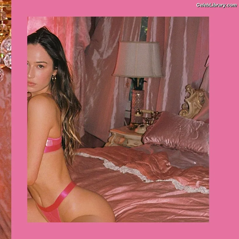 Elsie Hewitt photo 12 of 893