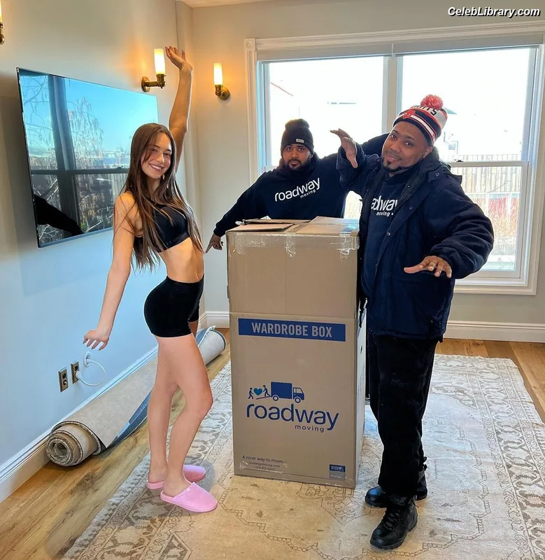 Elsie Hewitt photo 15 of 893