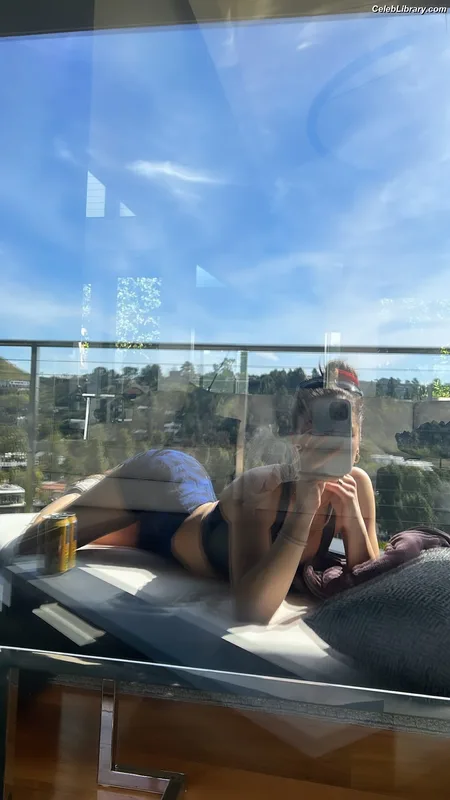 Elsie Hewitt photo 6 of 893