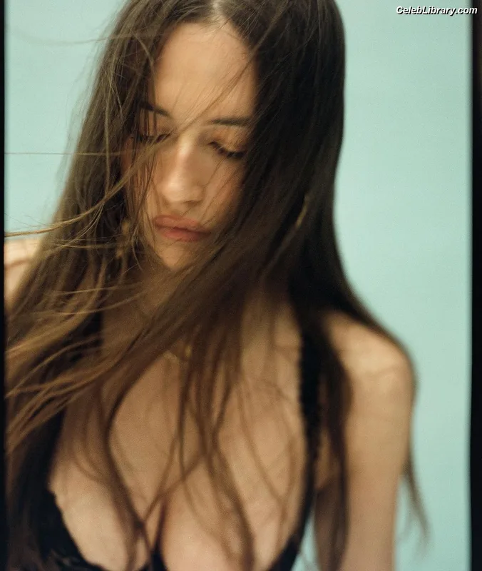 Elsie Hewitt photo 17 of 893