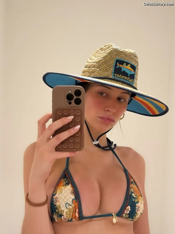 Elsie Hewitt photo 18 of 893