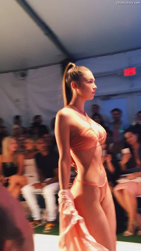 Elsie Hewitt photo 5 of 893