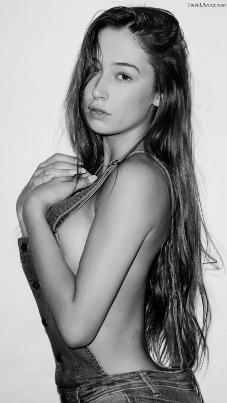 Elsie Hewitt photo 11 of 893