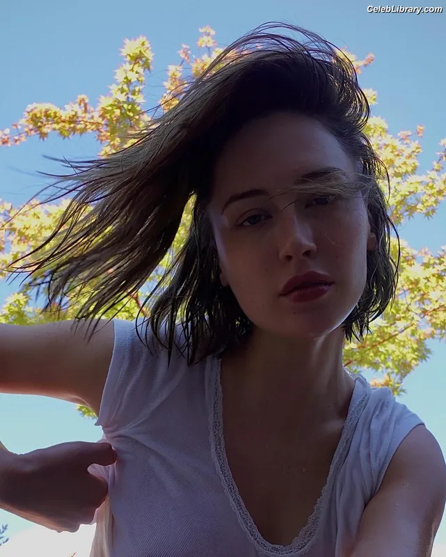 Elsie Hewitt photo 6 of 893
