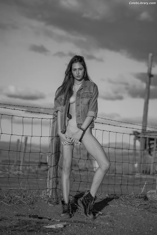 Elsie Hewitt photo 24 of 893