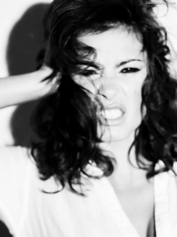 Elysia Rotaru photo 23 of 58