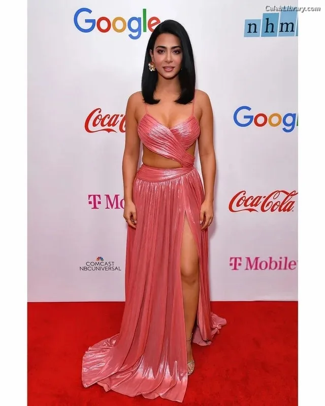 Emeraude Toubia photo 18 of 202