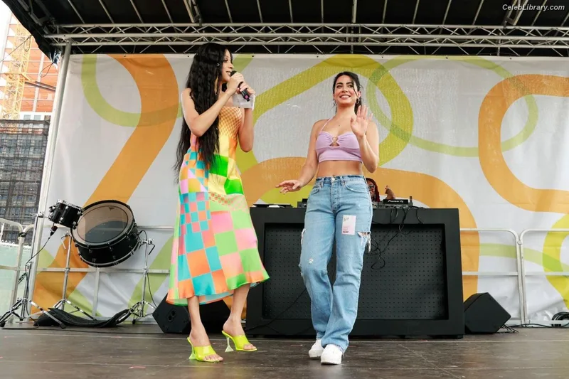 Emeraude Toubia photo 24 of 202