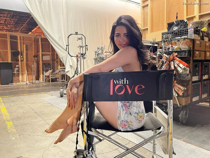 Emeraude Toubia photo 19 of 202