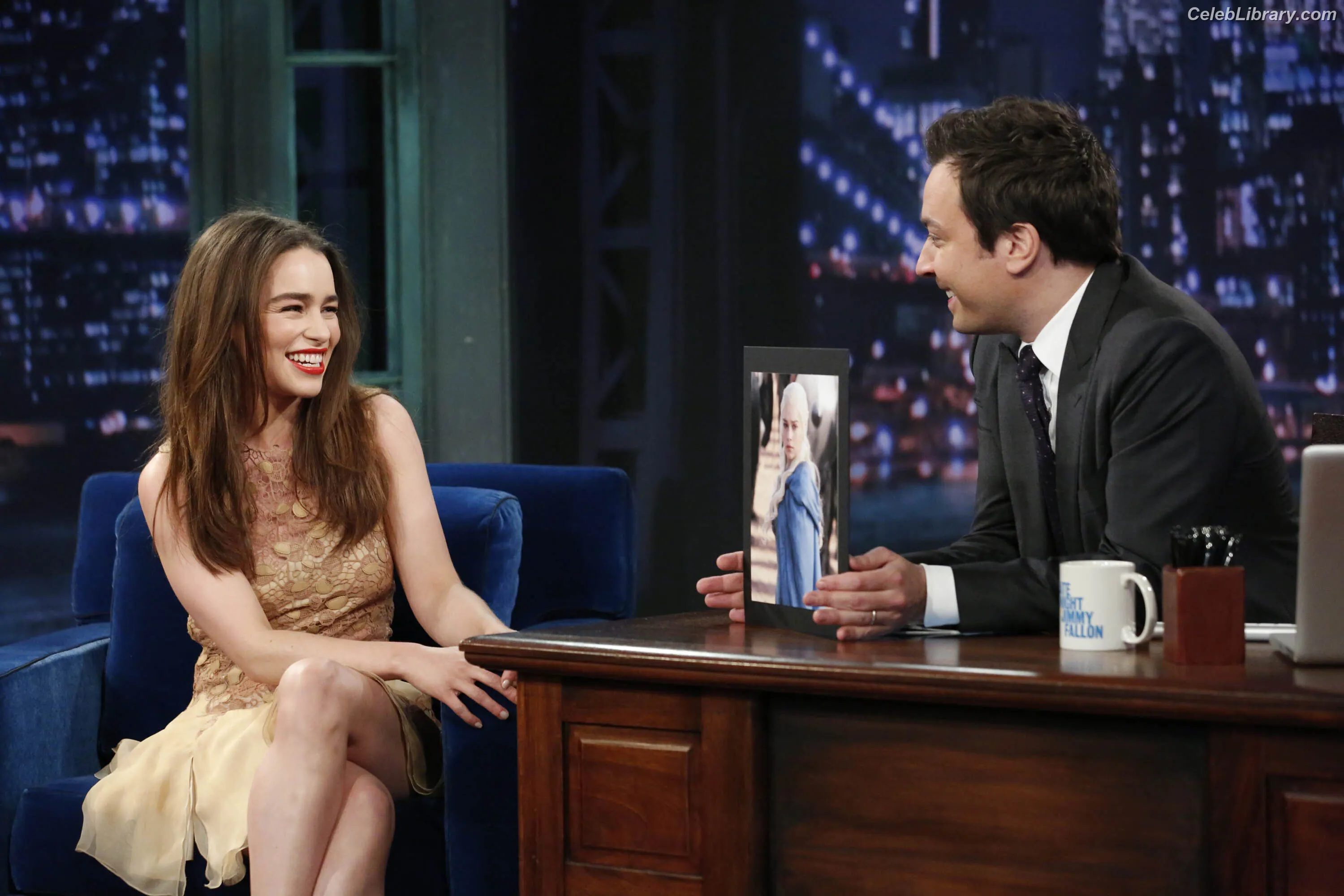 Emilia Clarke photo 5 of 1293