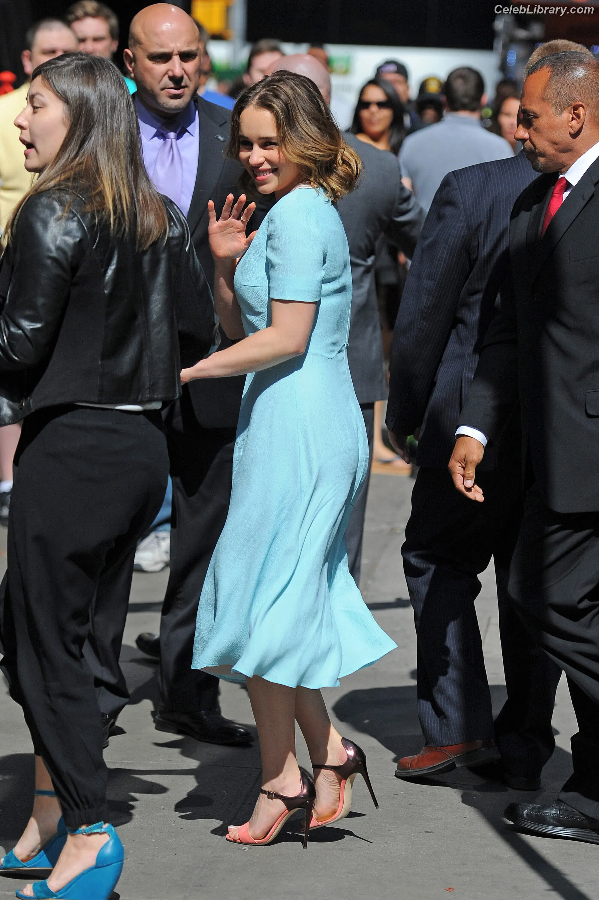 Emilia Clarke photo 12 of 1293