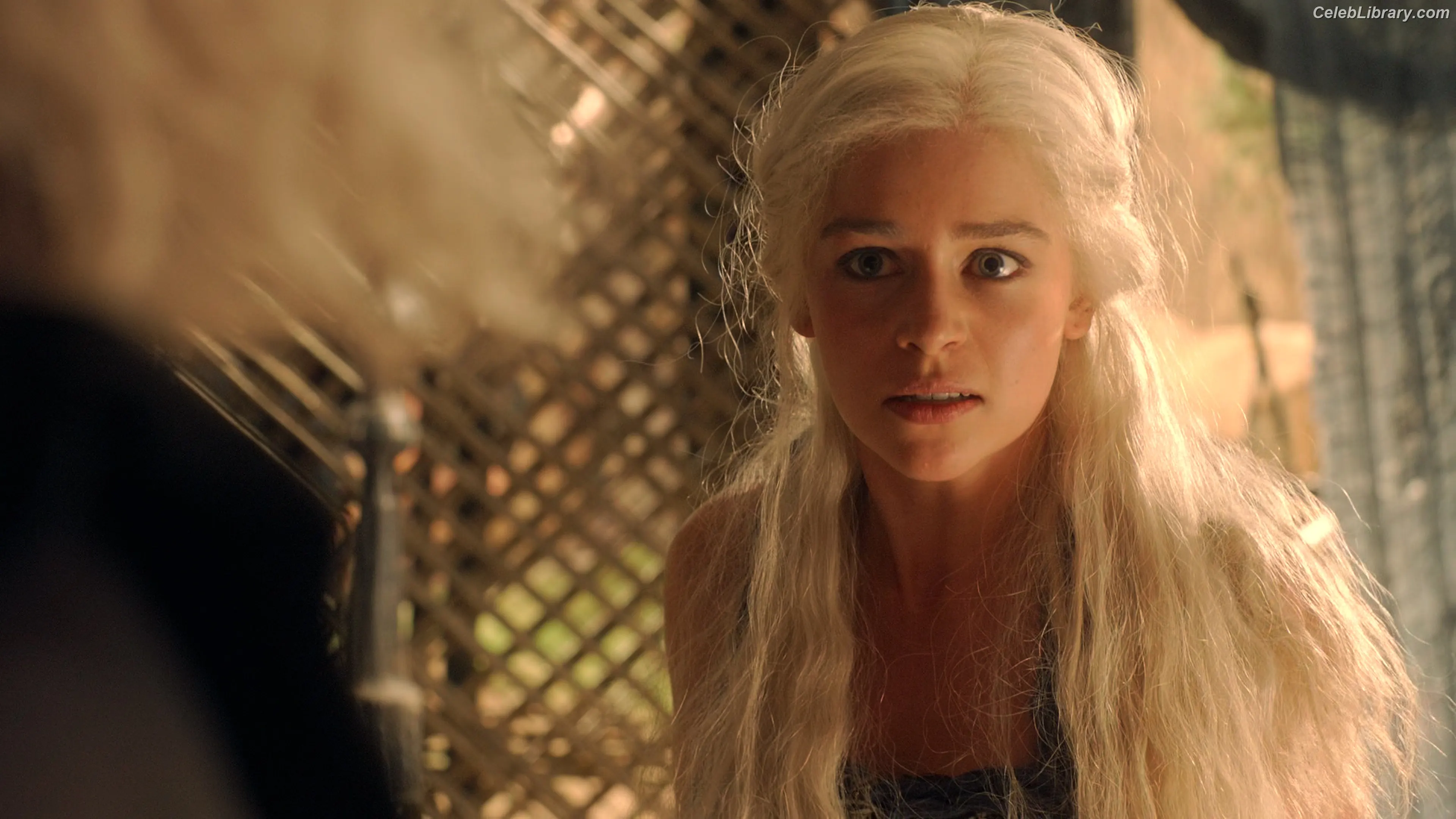 Emilia Clarke photo 8 of 1293
