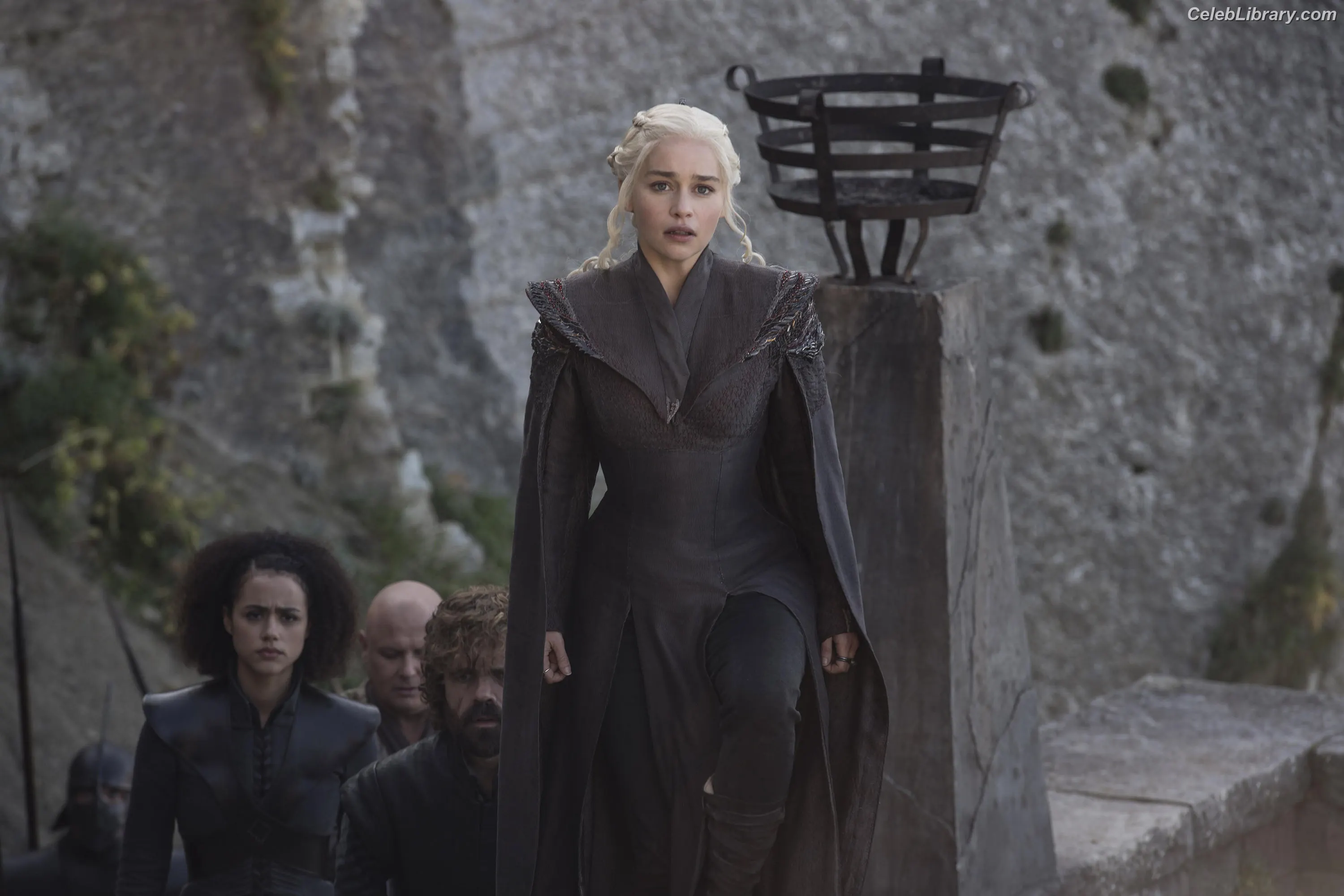Emilia Clarke photo 19 of 1293