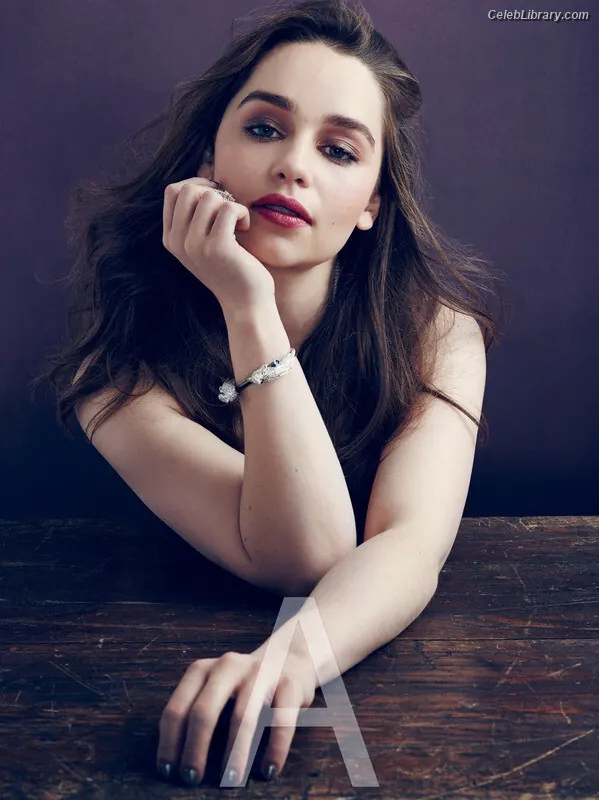 Emilia Clarke photo 19 of 1293