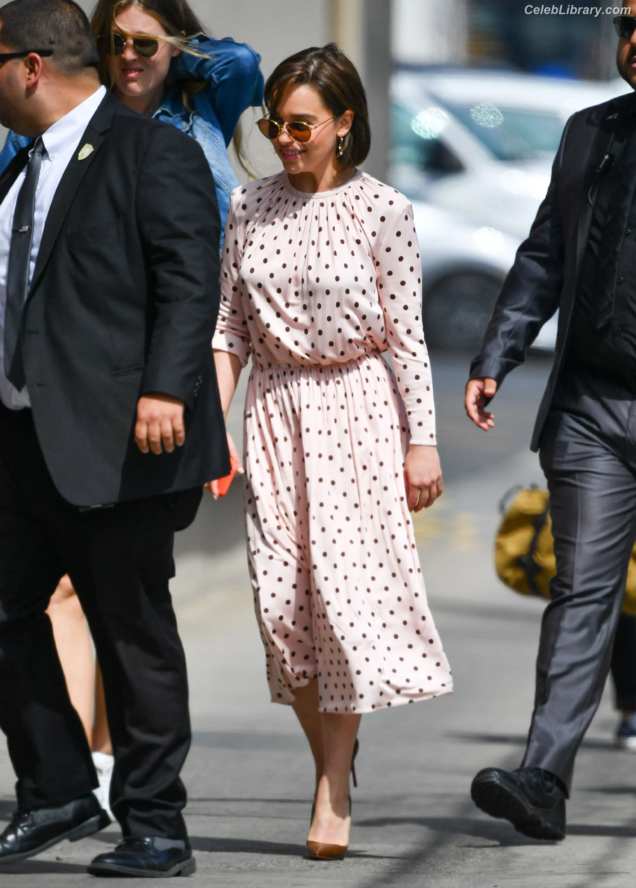 Emilia Clarke photo 21 of 1293