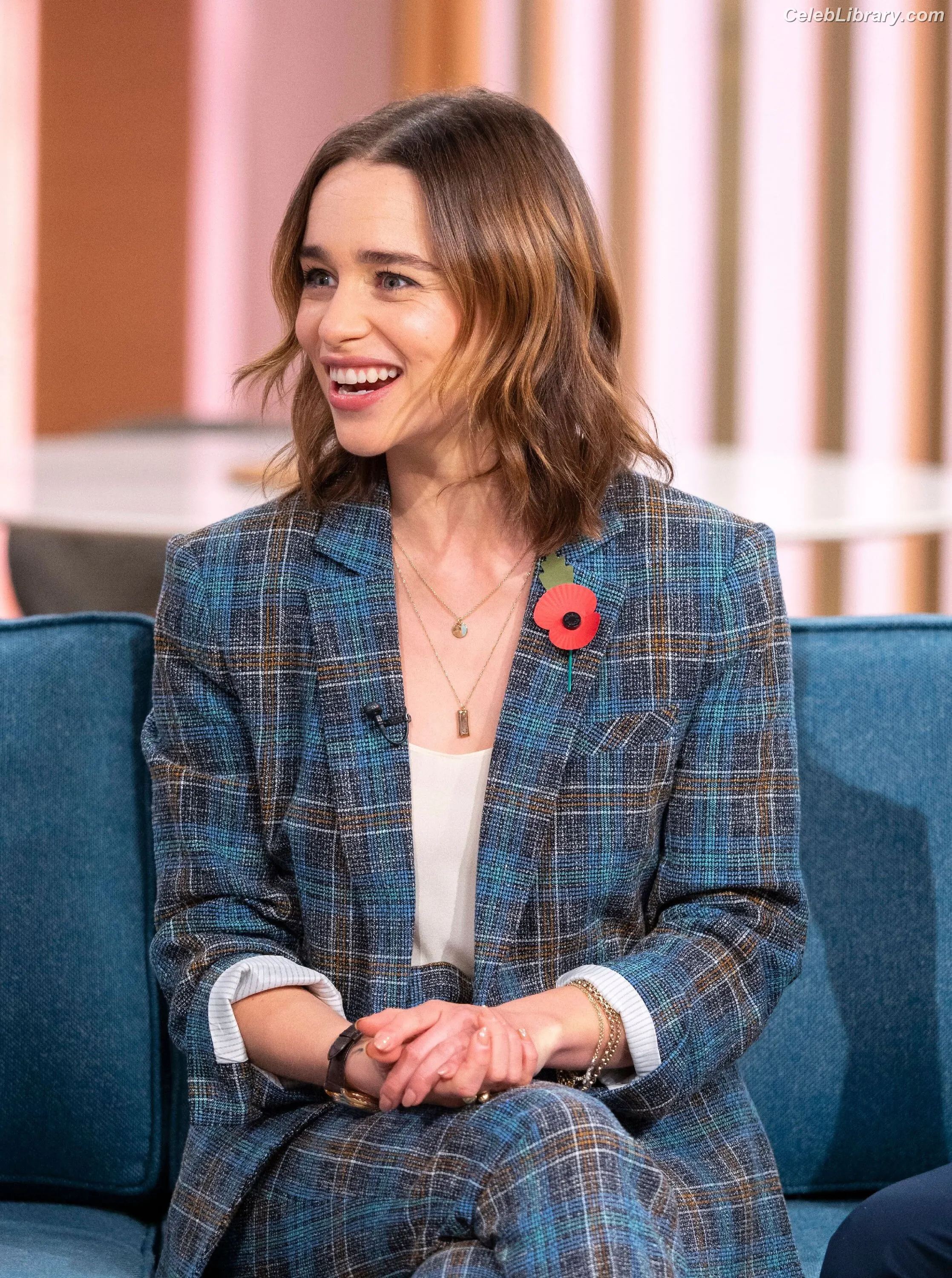 Emilia Clarke photo 10 of 1293