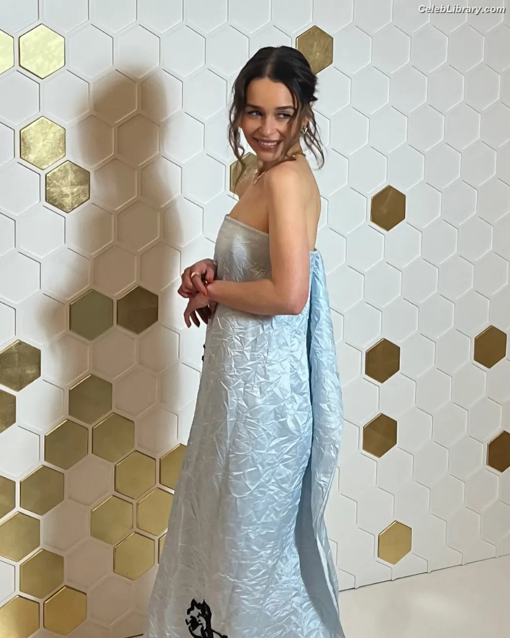Emilia Clarke photo 6 of 1293