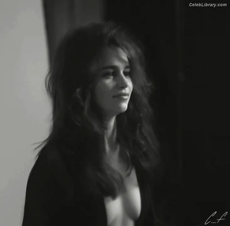 Emilia Clarke photo 9 of 1293