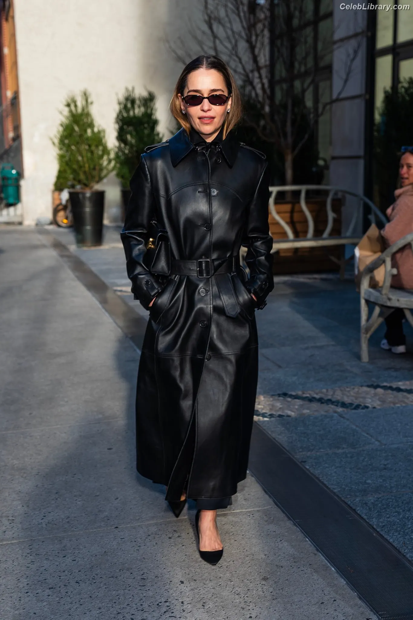 Emilia Clarke photo 18 of 1293
