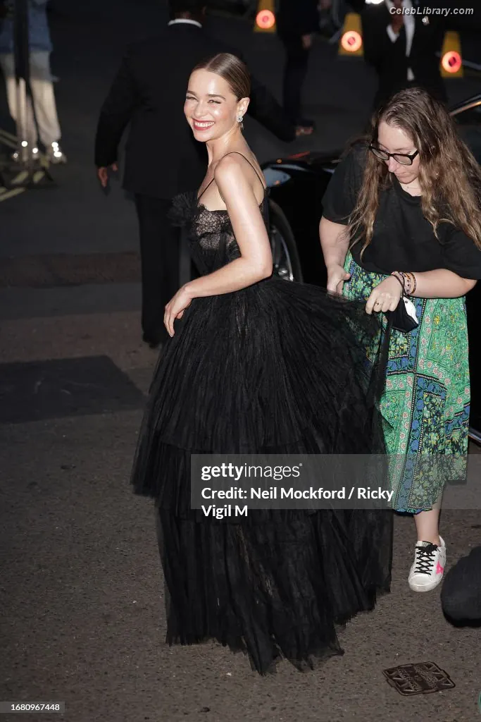 Emilia Clarke photo 13 of 1293