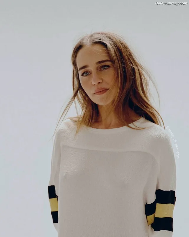 Emilia Clarke photo 4 of 1283