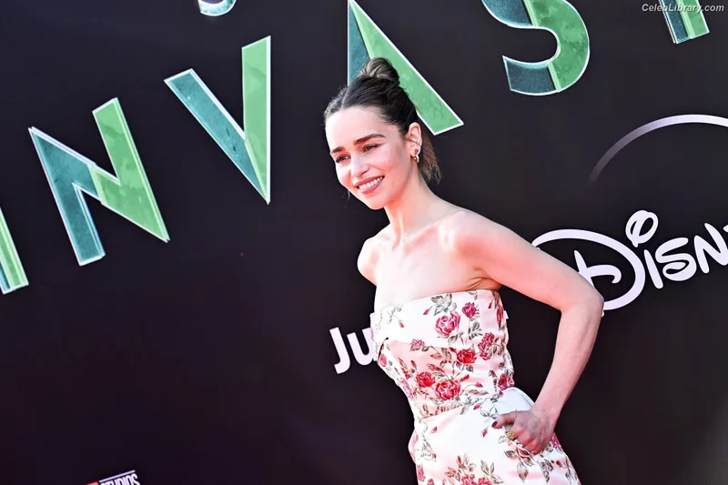 Emilia Clarke photo 13 of 1283