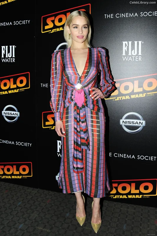 Emilia Clarke photo 13 of 1283