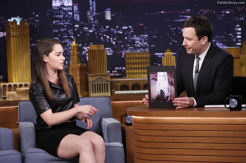 Emilia Clarke photo 9 of 1283