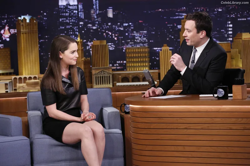 Emilia Clarke photo 10 of 1283