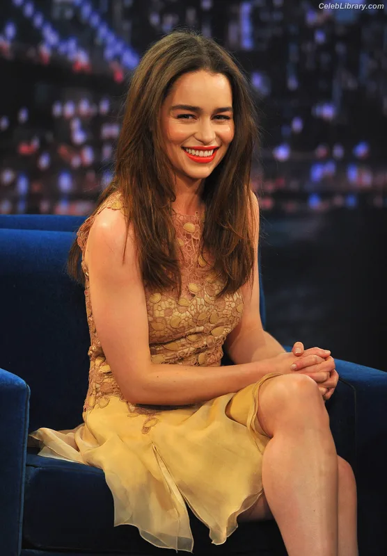 Emilia Clarke photo 20 of 1283