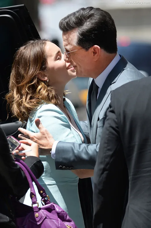 Emilia Clarke photo 7 of 1283