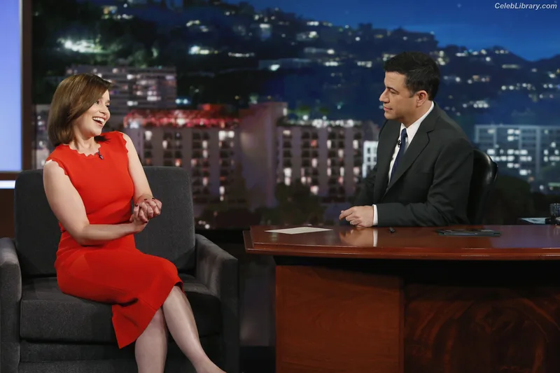 Emilia Clarke photo 16 of 1283