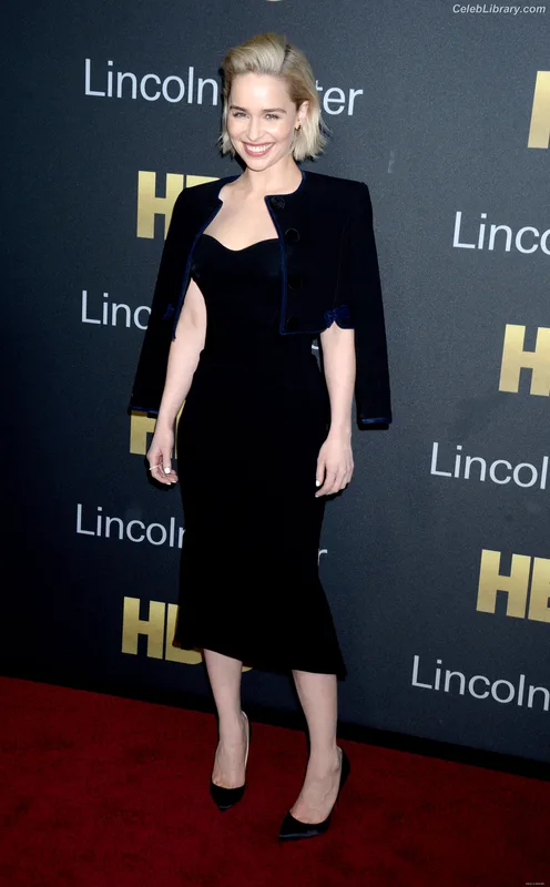 Emilia Clarke photo 21 of 1283