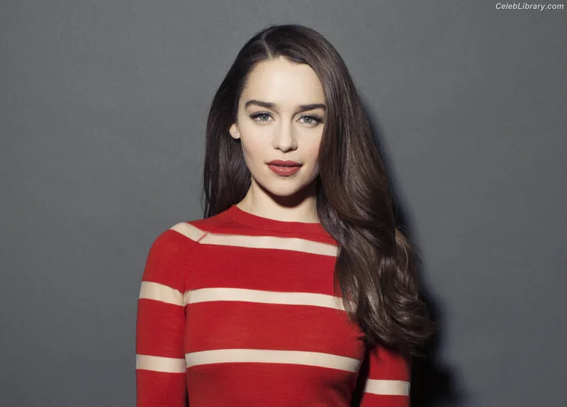 Emilia Clarke photo 22 of 1283