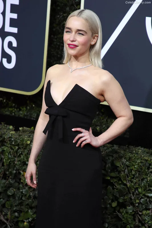 Emilia Clarke photo 6 of 1283