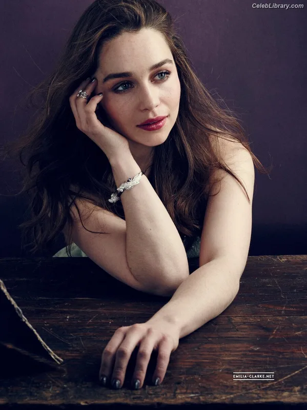 Emilia Clarke photo 24 of 1283