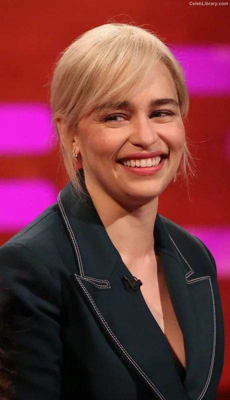 Emilia Clarke photo 7 of 1283