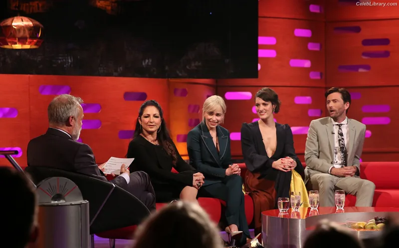 Emilia Clarke photo 12 of 1283