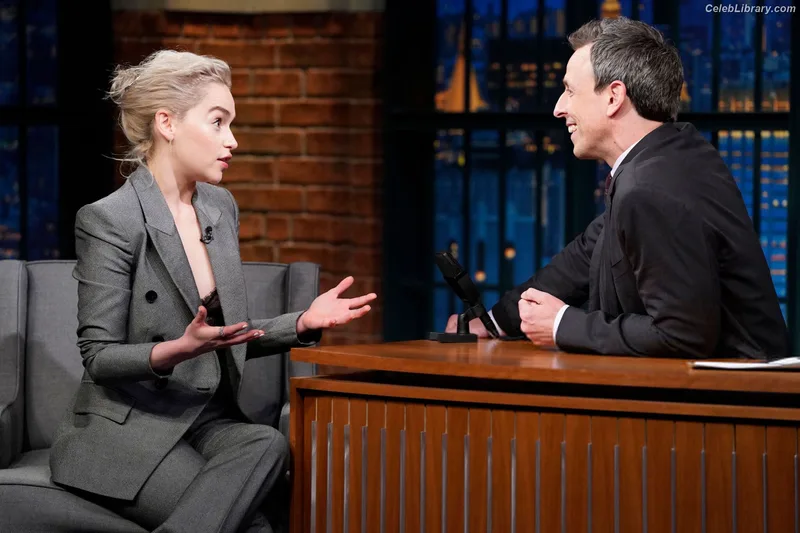 Emilia Clarke photo 4 of 1283