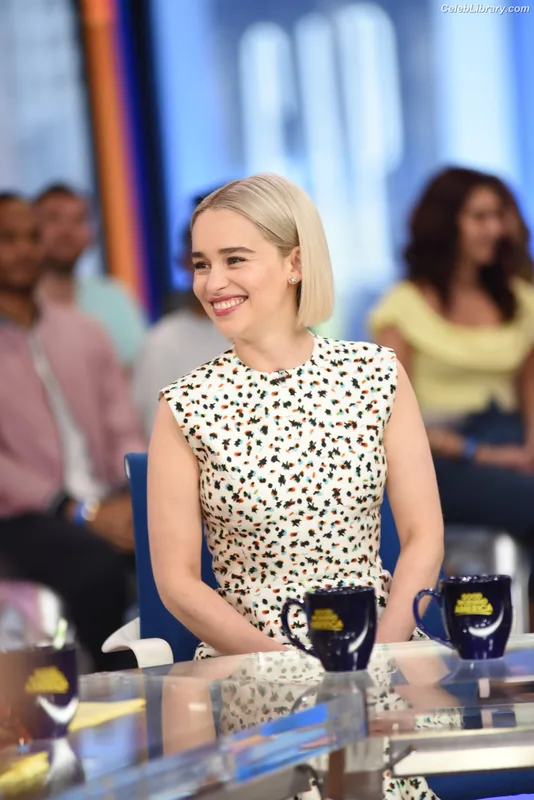 Emilia Clarke photo 12 of 1283