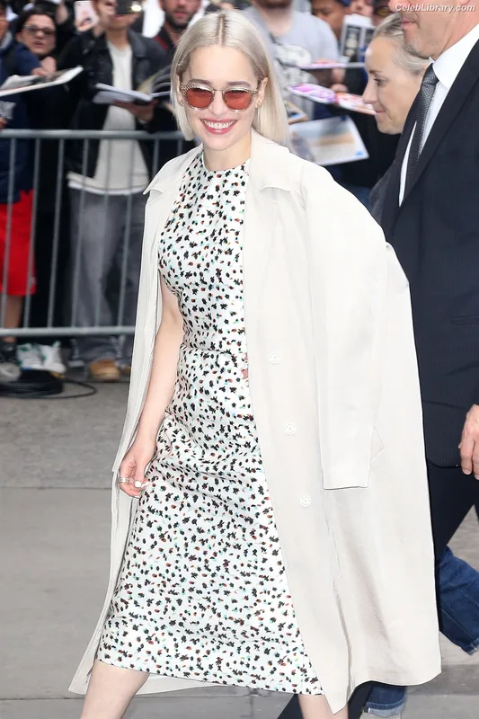 Emilia Clarke photo 23 of 1283