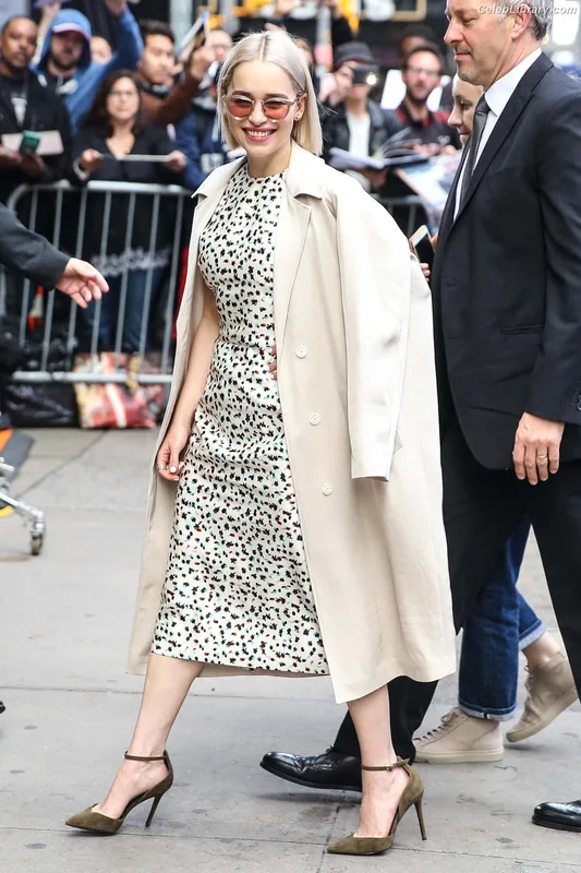 Emilia Clarke photo 13 of 1283