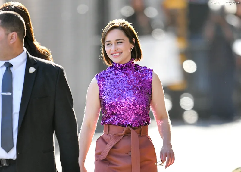 Emilia Clarke photo 1 of 1283