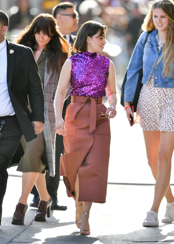 Emilia Clarke photo 12 of 1283