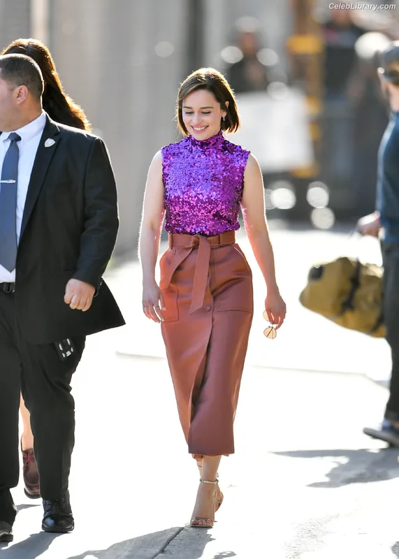 Emilia Clarke photo 2 of 1283