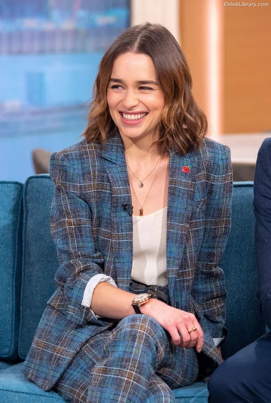 Emilia Clarke photo 12 of 1283
