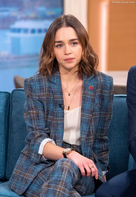 Emilia Clarke photo 15 of 1283